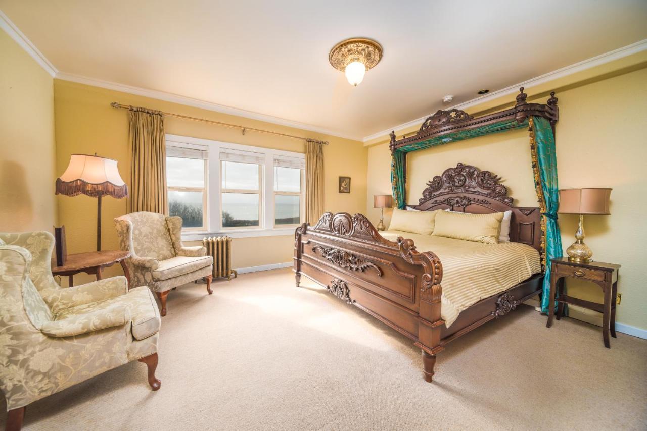 Dashwood Manor Seaside Bed & Breakfast Victoria Dış mekan fotoğraf