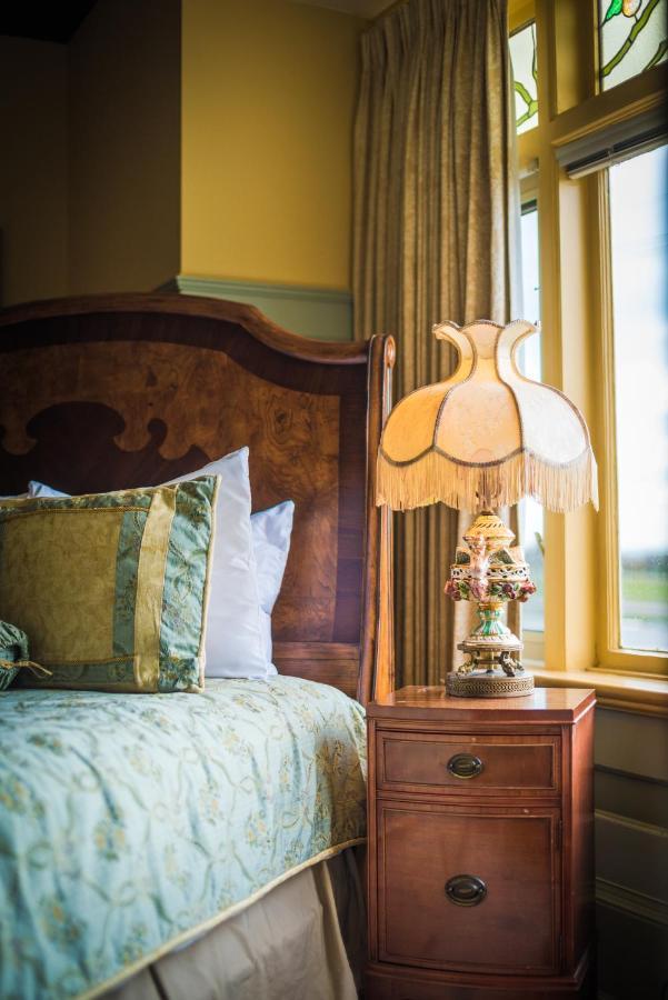 Dashwood Manor Seaside Bed & Breakfast Victoria Dış mekan fotoğraf