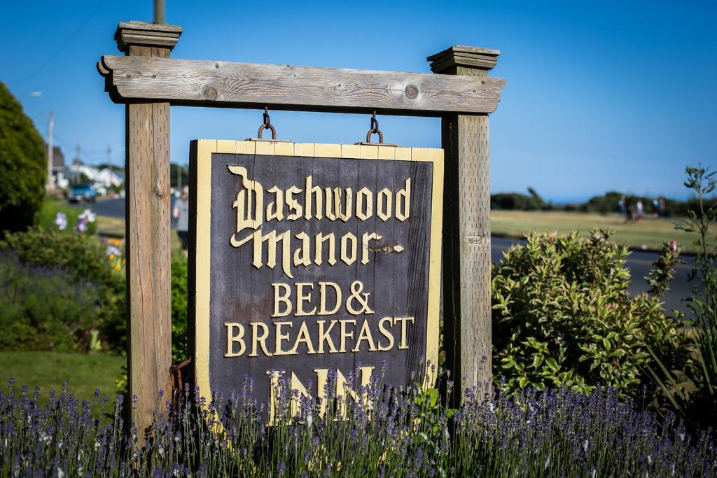 Dashwood Manor Seaside Bed & Breakfast Victoria Oda fotoğraf